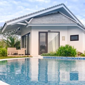 Luxury Villa Poolside